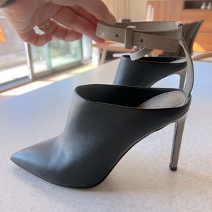 Vince 4”Heel Strap Shoe - 37 size